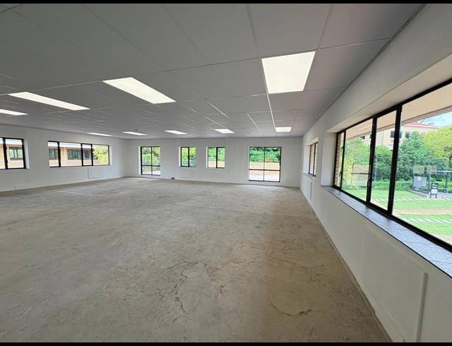 279M² OFFICE TO LET IN VORNA VALLEY